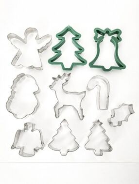 Christmas &‎ Winter Holiday Vintage Cookie Cutters Lot (Set of 10)